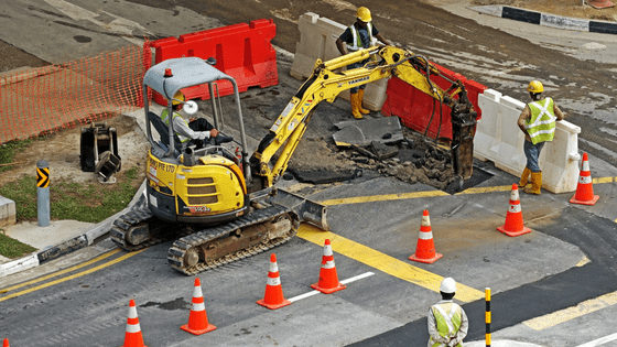should you hire traffic control or do it yourself project